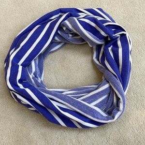 Gap Circle Scarf